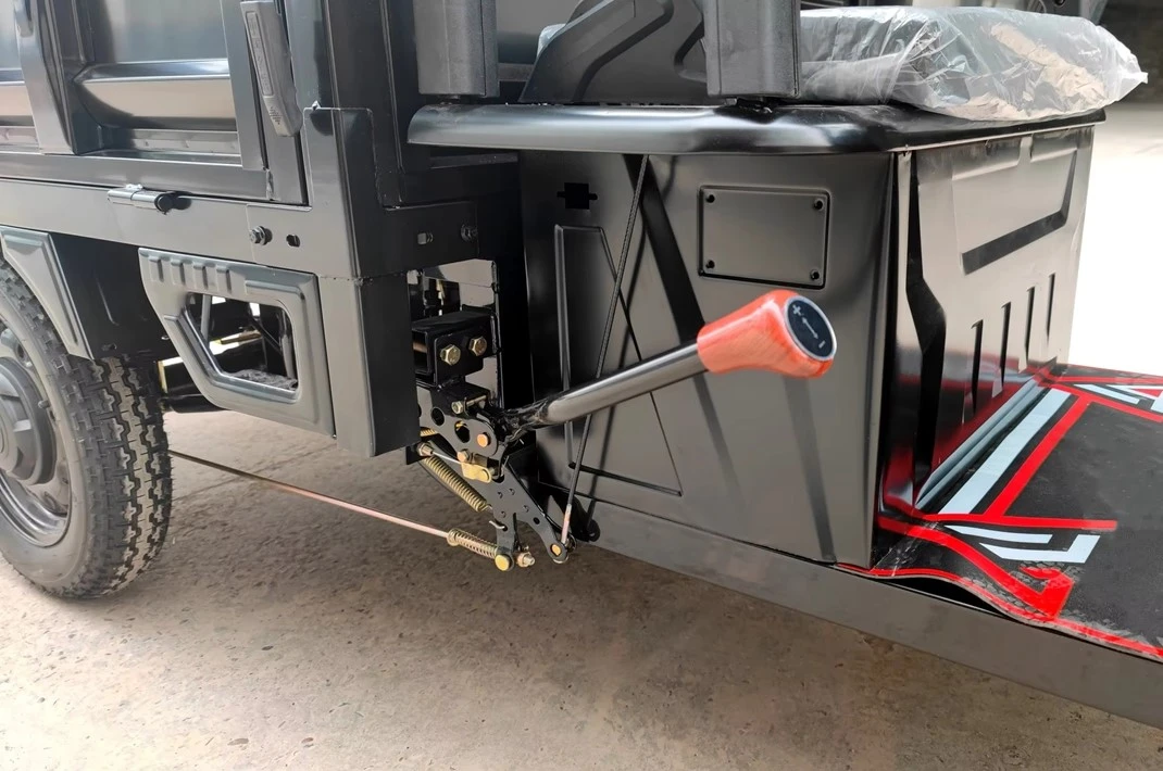 BEYEE semi-Cabin electric tricycle BEYEE semi-Cabin electric tricycle